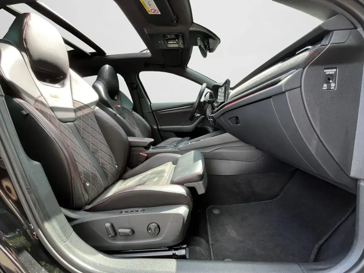 Gebraucht Skoda Octavia RS 245 PS (180 kW) 2021 Schwarzmagic perleffekt (metallic) Kombi