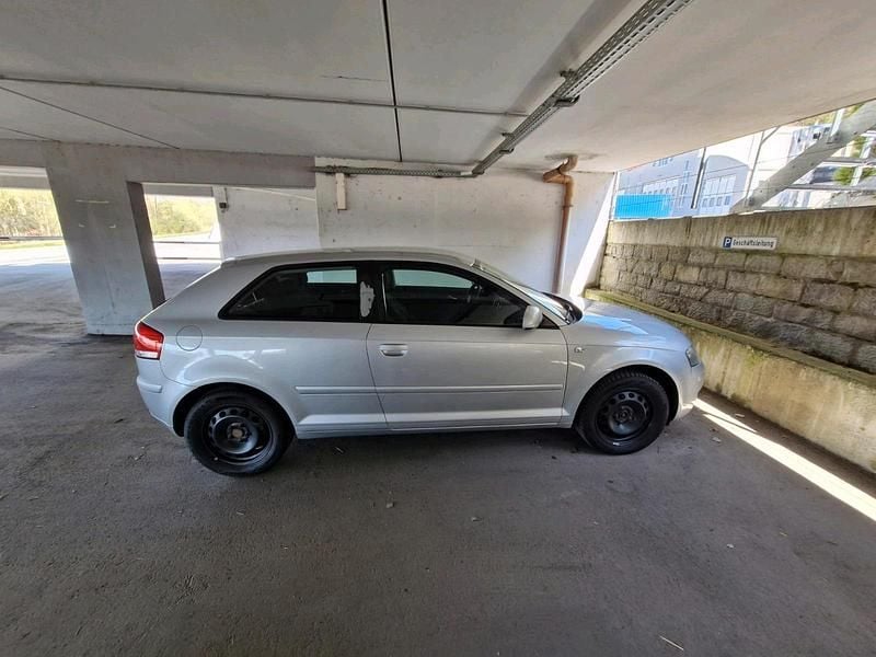 Second-hand Audi A3 102 CP (75 kW) 2008 Argintiu Hatchback