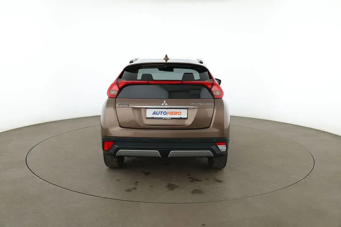 Gebraucht Mitsubishi Eclipse Cross Edition 163 PS (119 kW) 2018 Braun SUV