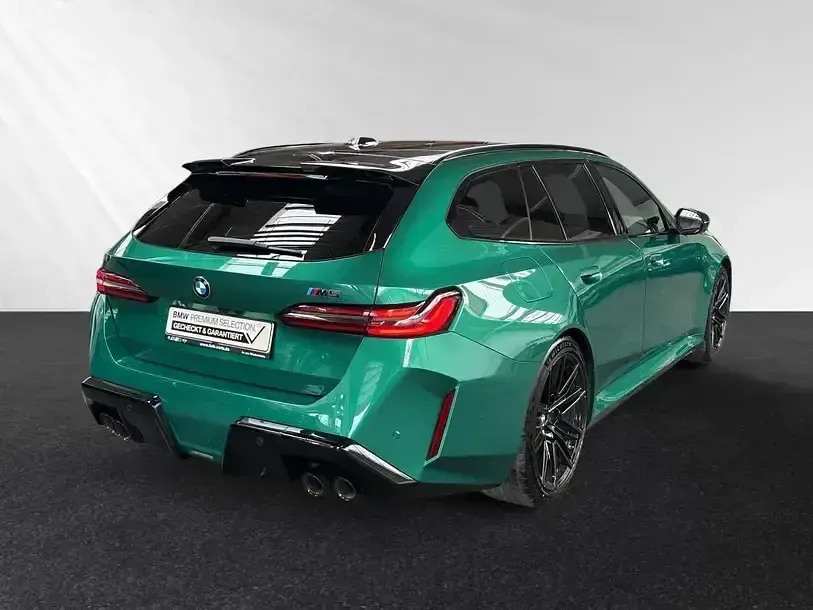 Gebraucht BMW M5 M Sport 727 PS (534 kW) 2025 Isle of man grün metallic Kombi