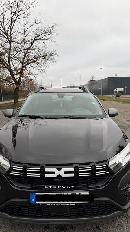 Gebraucht Dacia Sandero Stepway 91 PS (66 kW) 2023 Schwarz SUV
