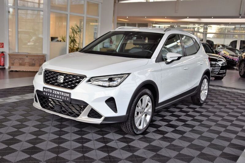 Weiß Gebraucht 2022 Seat Arona Xperience SUV | 18.700 € (Superpreis) - Bild 1/3
