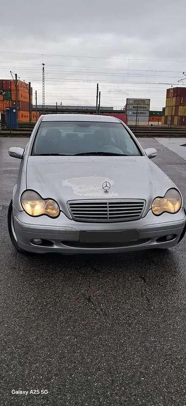 Gebraucht Mercedes C220 Elegance 143 PS (105 kW) 2001 Limousine