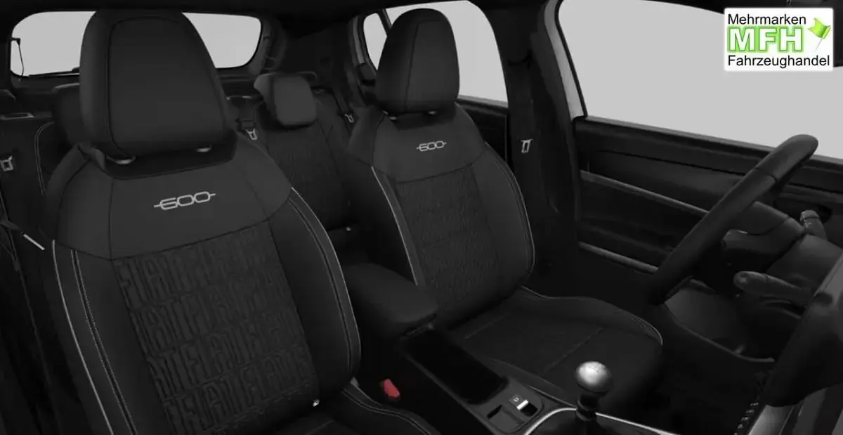 Neu Fiat 600 Street 101 PS (74 kW) 2026 Gelato weiß / dach schw... SUV