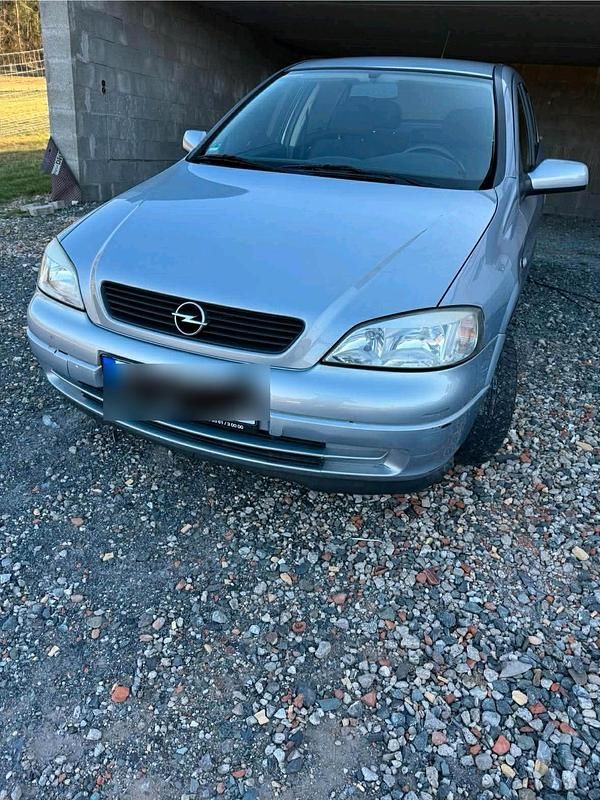 Gebraucht Opel Astra 86 PS (63 kW) 2001 Silber Kleinwagen