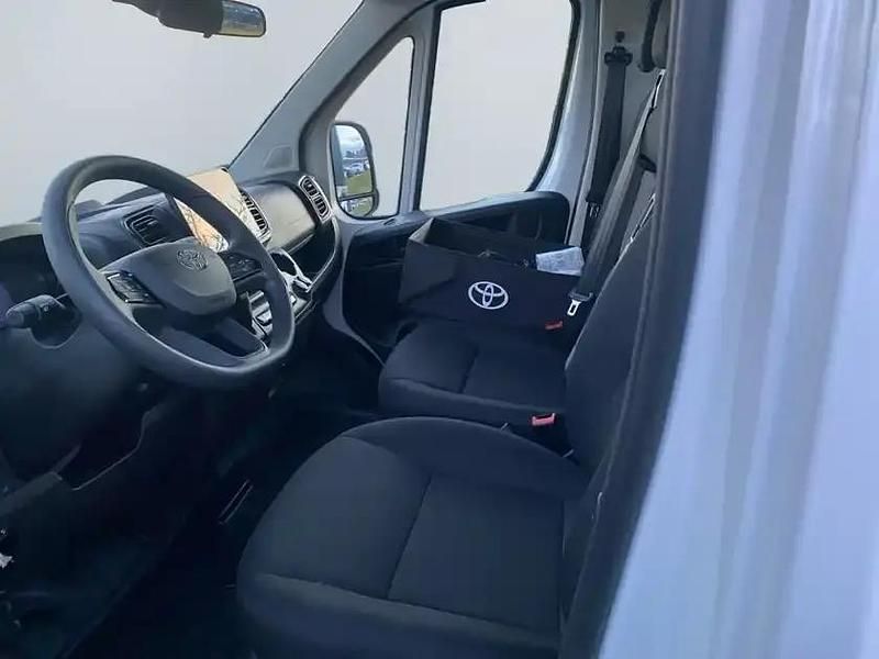 Nowe Toyota Proace 140 KM (102 kW) 2026 Biały Minivan