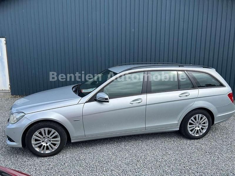Silber Gebraucht 2011 Mercedes C200 Kombi | 7.890 € (Fairer Preis) - Bild 1/4