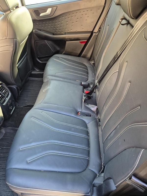 Gebraucht Ford Kuga Vignale 224 PS (164 kW) 2021 Grau SUV