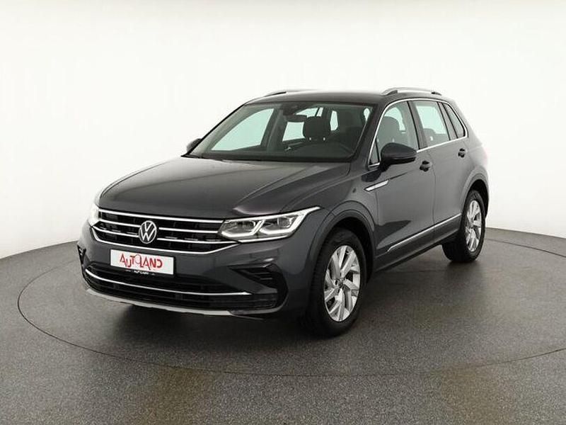 Delfingrau metallic (metallic) Gebraucht 2022 VW Tiguan Elegance SUV | 33.490 € (Etwas zu teuer) - Bild 1/4