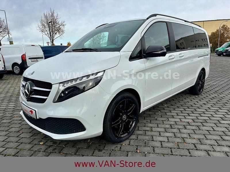 Gebraucht Mercedes V300 Night 237 PS (174 kW) 2022 Weiß Van / Kleinbus