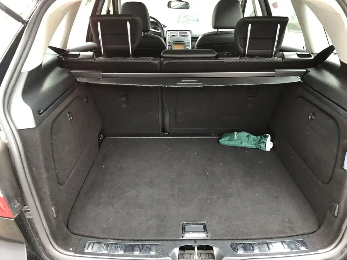 Gebraucht Mercedes B170 116 PS (85 kW) 2009 Schwarz Van / Kleinbus