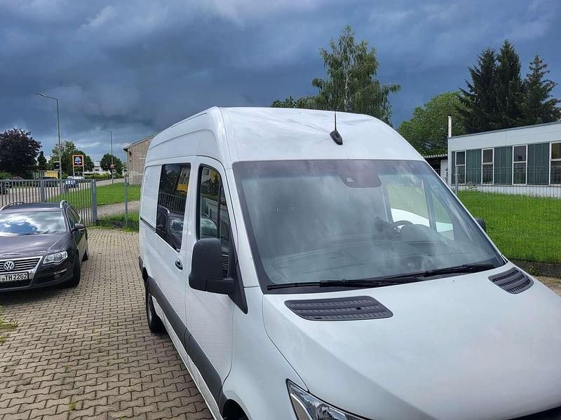 Gebraucht Mercedes Sprinter 163 PS (119 kW) 2020 Arktikweiß Van