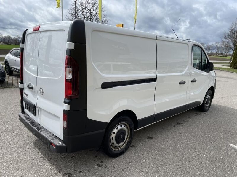 Gebraucht Opel Vivaro 120 PS (88 kW) 2019 Casablanca/arctic/eis weiss Van / Kleinbus