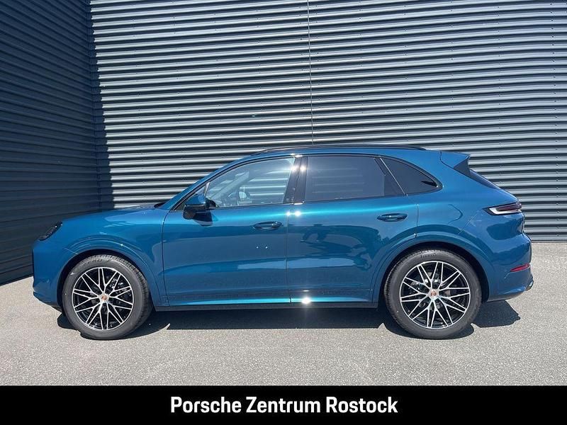 Gebraucht Porsche Cayenne 354 PS (260 kW) 2025 Montegoblaumetallic SUV