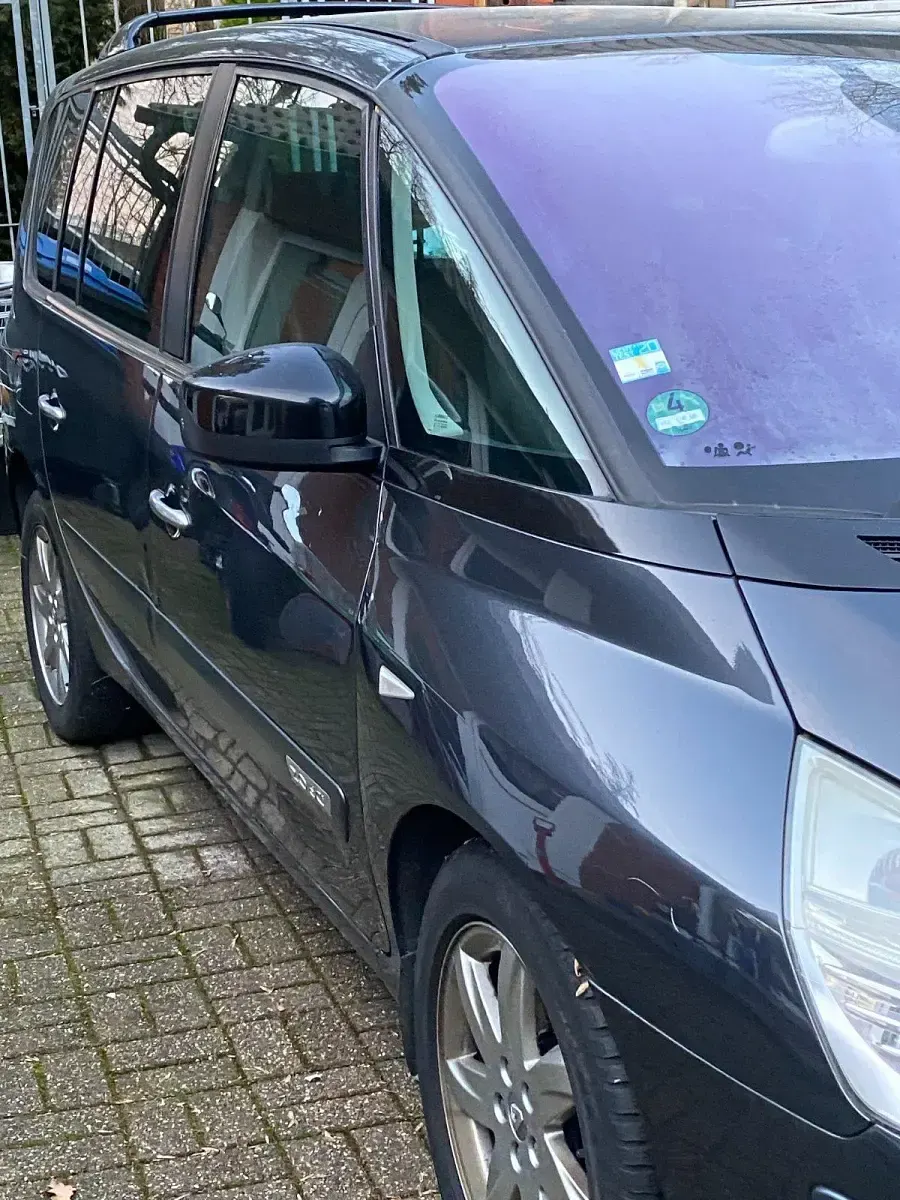 Gebraucht Renault Espace 150 PS (110 kW) 2011 Schwarz Van / Kleinbus