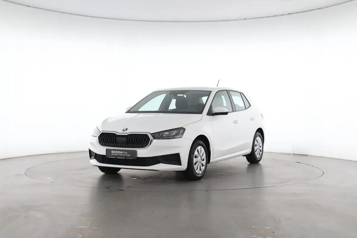 Gebraucht Skoda Fabia Active 65 PS (47 kW) 2023 Candyweiß Kleinwagen