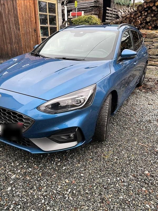 Gebraucht Ford Focus ST 280 PS (205 kW) 2020 Blau Kombi