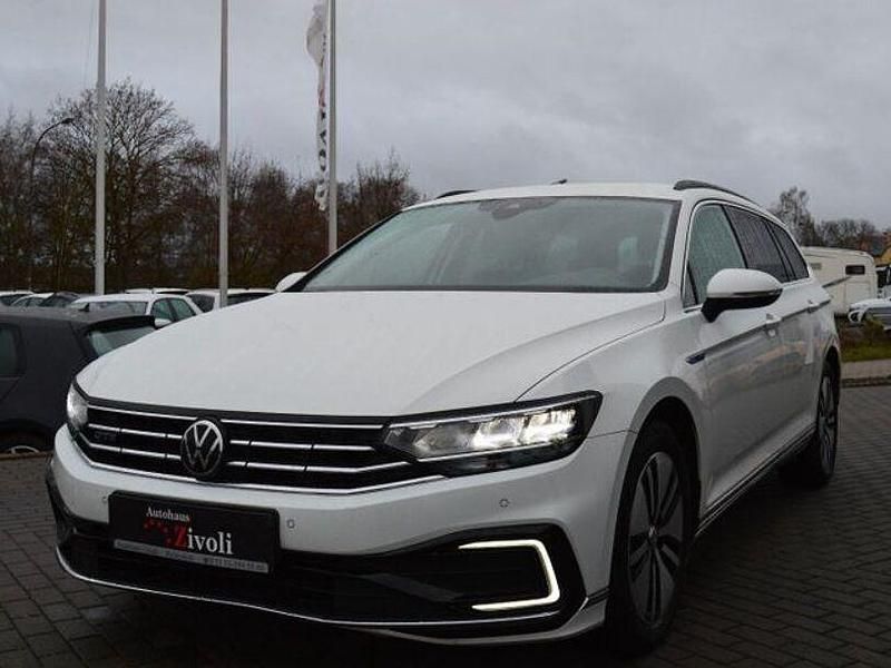 Gebraucht VW Passat GTE 218 PS (160 kW) 2021 Weiß Kombi