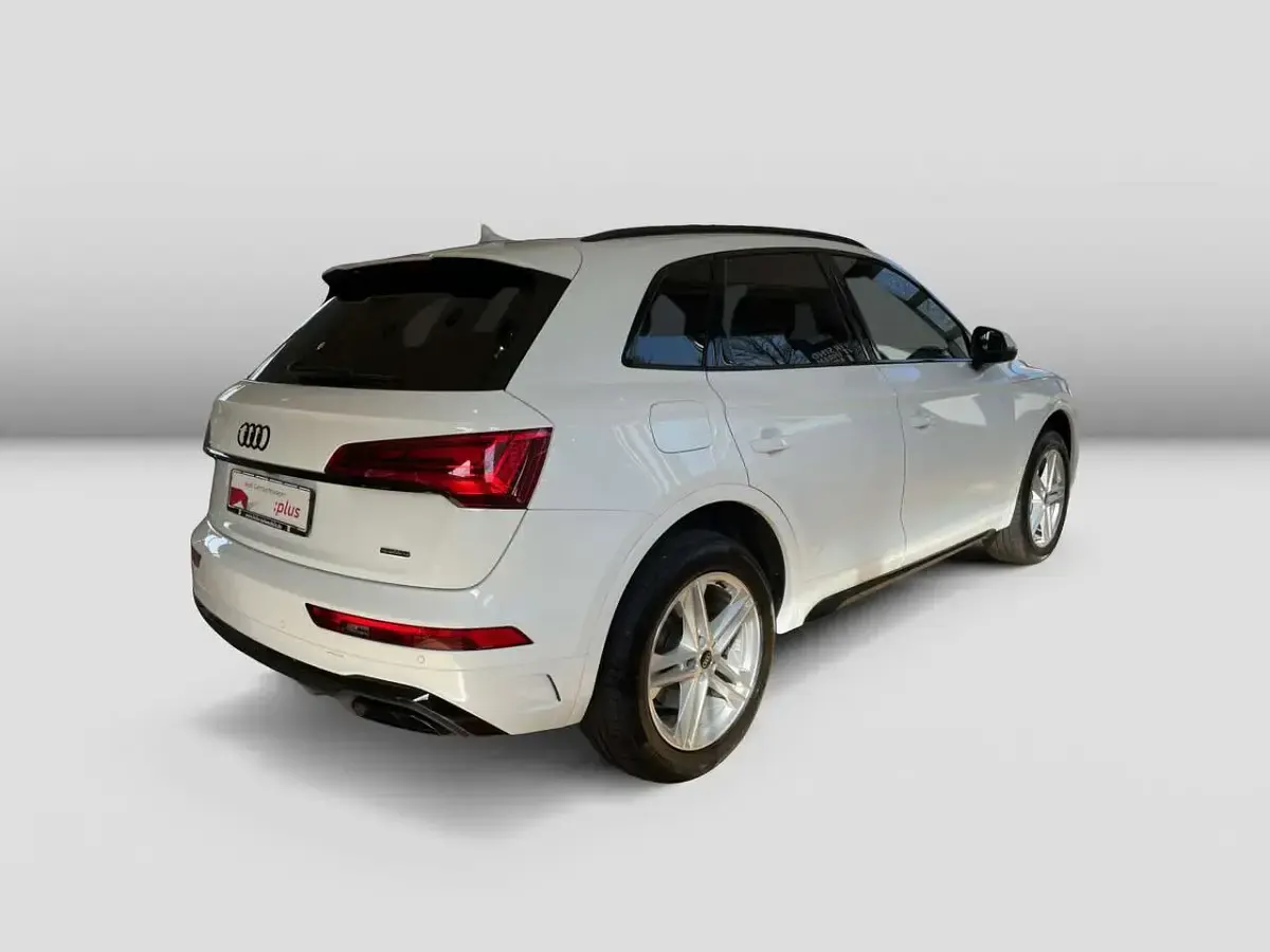 Używany Audi Q5 S-Line 286 KM (210 kW) 2023 Biały SUV