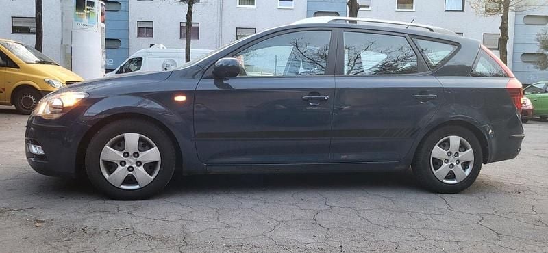 Second-hand Kia Ceed 116 CP (85 kW) 2011 Hatchback