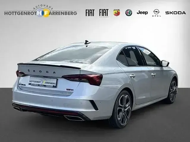 Gebraucht Skoda Octavia RS 245 PS (180 kW) 2023 Silber Limousine