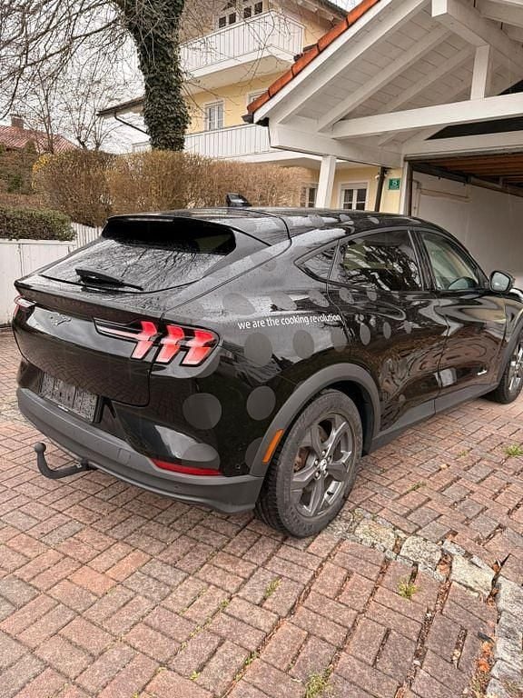 Gebraucht Ford Mustang Mach-E 216 kW (294 PS) 2021 Schwarz SUV