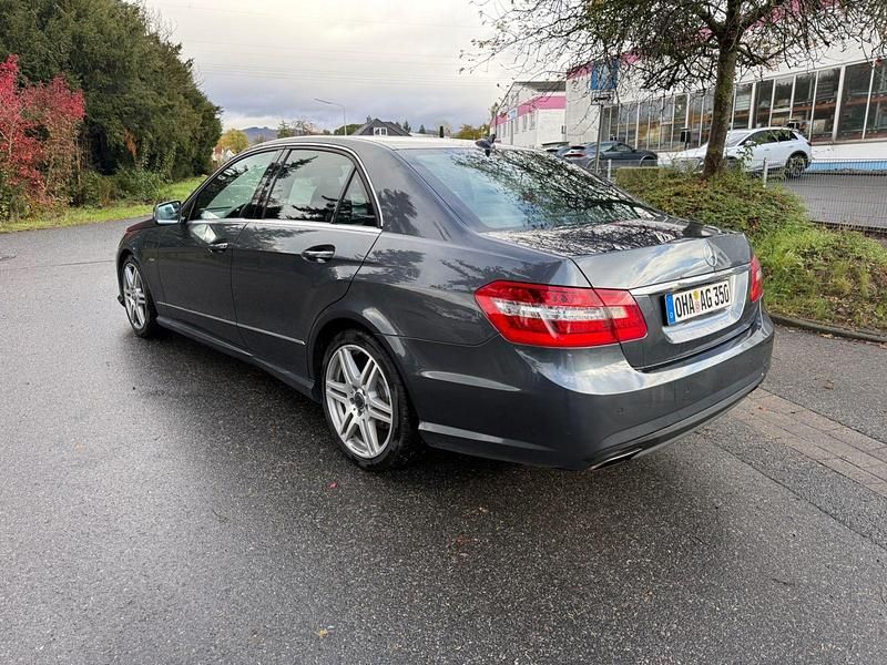 Gebraucht Mercedes E350 AMG 231 PS (169 kW) 2009 Grau Limousine