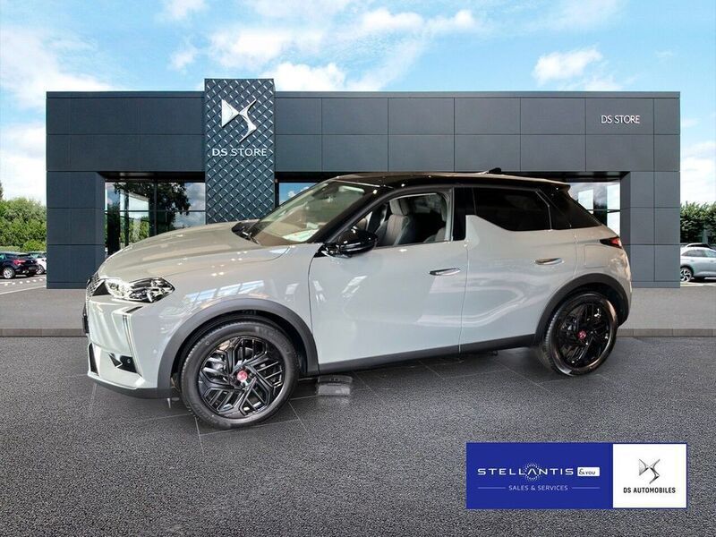 Gebraucht DS Automobiles DS3 Crossback E-Tense Performance Line Plus 114 kW (156 PS) 2024 Seidengrau seidengrau SUV