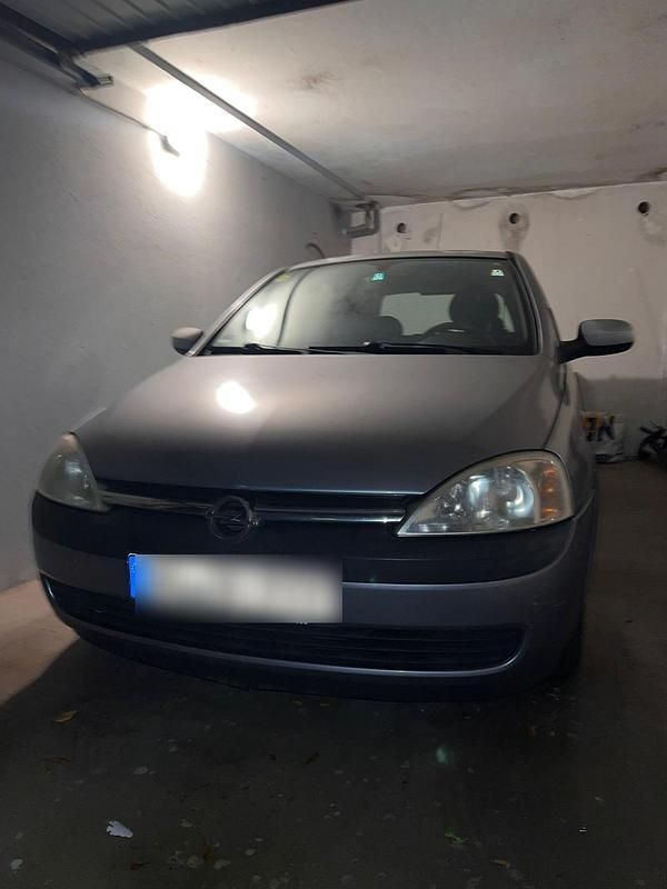Grau Gebraucht 2003 Opel Corsa Limousine | 500 € (Guter Preis) - Bild 1/4