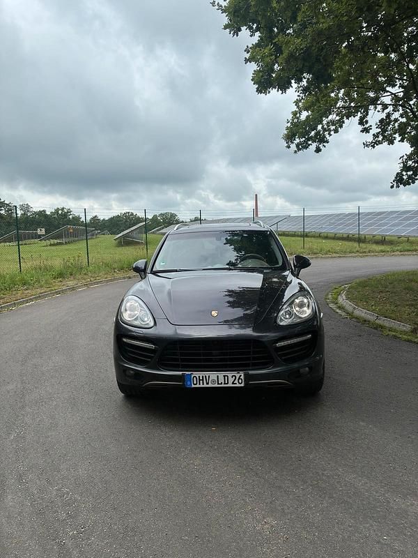 Schwarz Gebraucht 2010 Porsche Cayenne Turbo SUV | 23.000 € - Bild 1/4