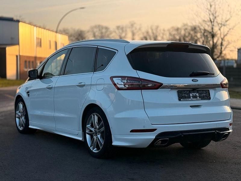 Gebraucht Ford S-MAX ST-Line 179 PS (131 kW) 2016 Weiß Van / Kleinbus