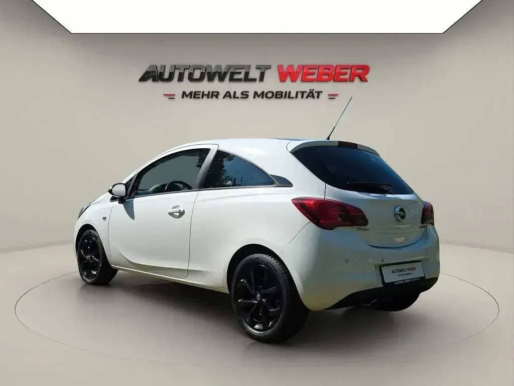 Gebraucht Opel Corsa Color Edition 90 PS (66 kW) 2015 Weiß Kleinwagen
