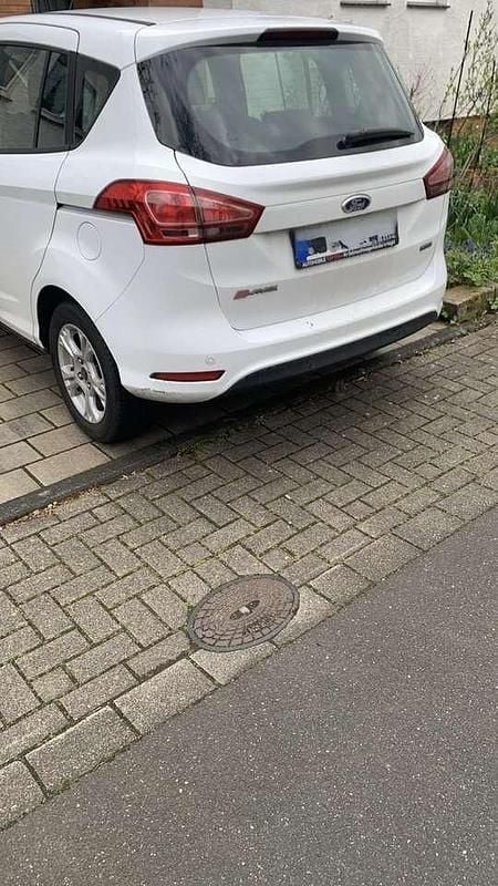 Gebraucht Ford B-MAX Trend 101 PS (74 kW) 2012 Weiß Van / Kleinbus