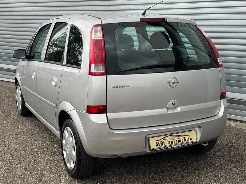 Gebraucht Opel Meriva Edition 90 PS (66 kW) 2005 Silber Van / Kleinbus