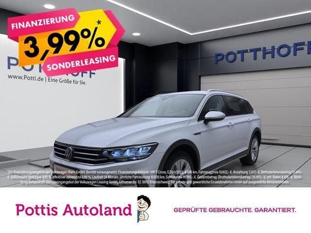 Weiss Gebraucht 2023 VW Passat Alltrack Business Kombi | 30.777 € (Guter Preis) - Bild 1/4