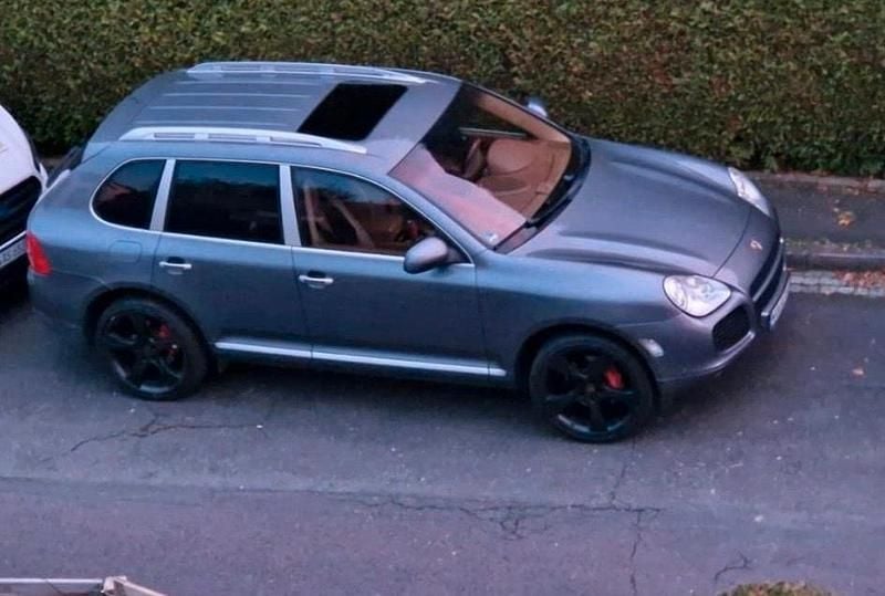 Grau Gebraucht 2005 Porsche Cayenne Turbo SUV | 6.000 € (Superpreis) - Bild 1/4