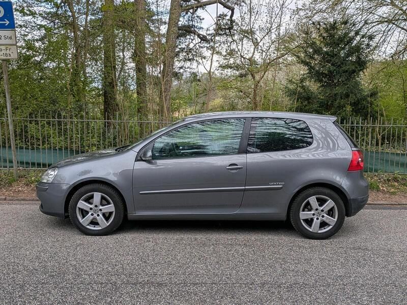 Grau Gebraucht 2008 VW Golf V United Kombi | 3.500 € (Guter Preis) - Bild 1/4