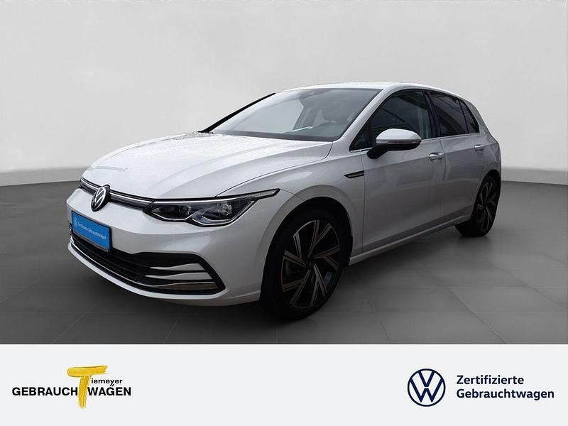 Weiß Gebraucht 2021 VW Golf VIII Style Limousine | 23.440 € (Guter Preis) - Bild 1/4