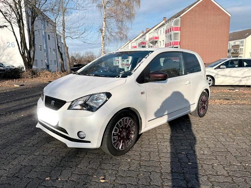 Weiß Gebraucht 2016 Seat Mii Kleinwagen | 3.800 € (Guter Preis) - Bild 1/4