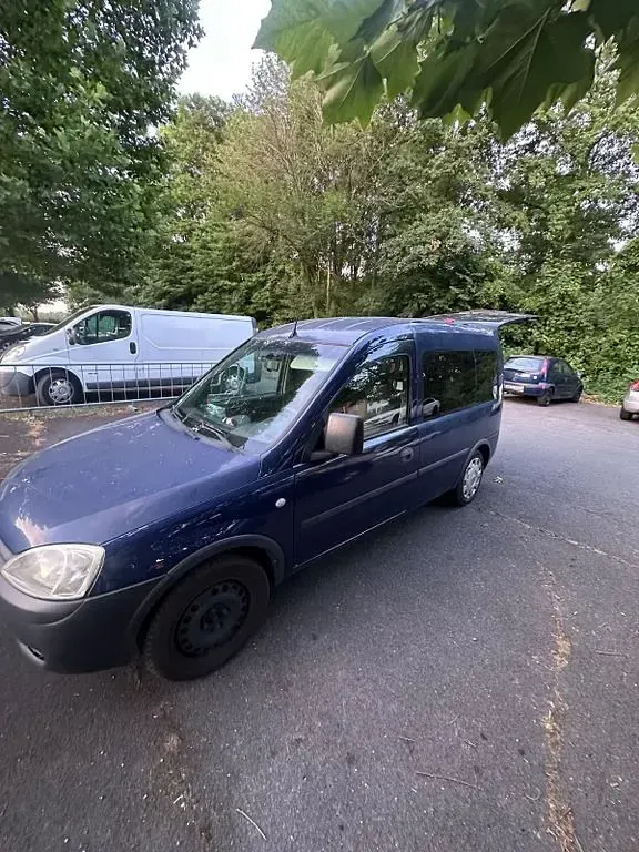 Gebraucht Opel Combo Edition 94 PS (69 kW) 2009 Blau Van / Kleinbus