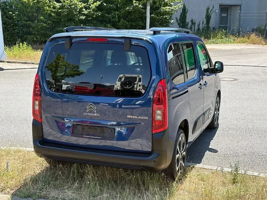 Gebraucht Citroën Berlingo Shine 131 PS (96 kW) 2022 Blau Van / Kleinbus