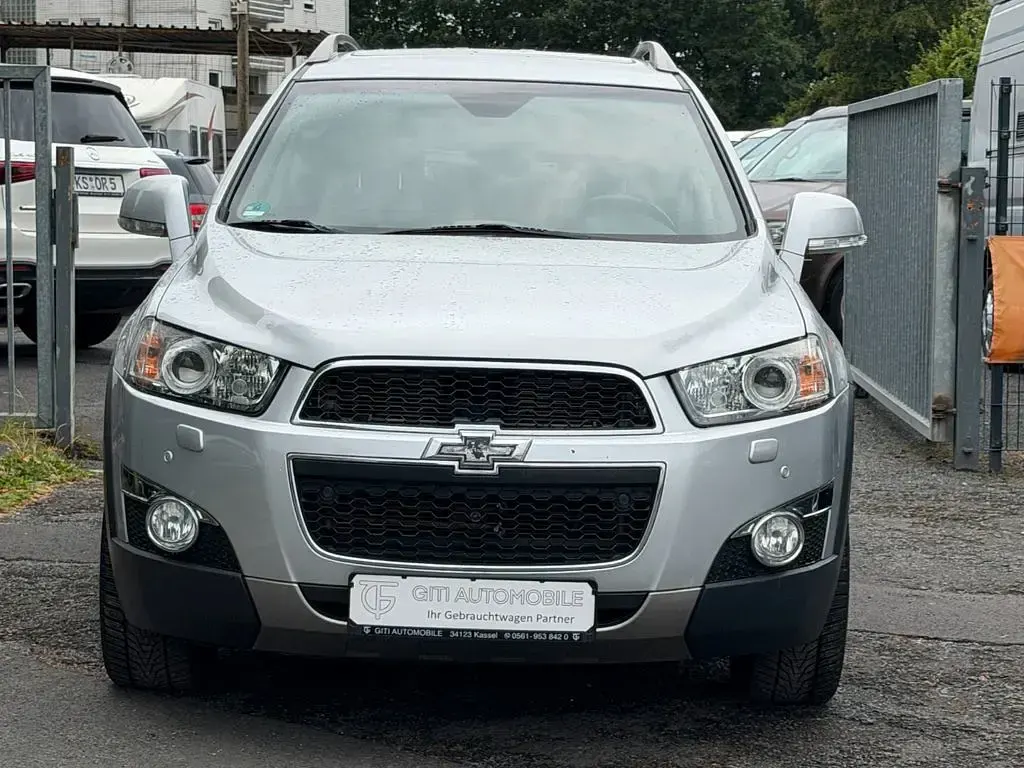 Gebraucht Chevrolet Captiva LTZ 184 PS (135 kW) 2012 Silber SUV