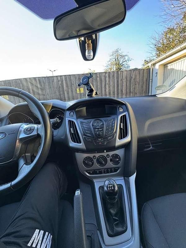 Gebraucht Ford Focus 101 PS (74 kW) 2014 Kombi