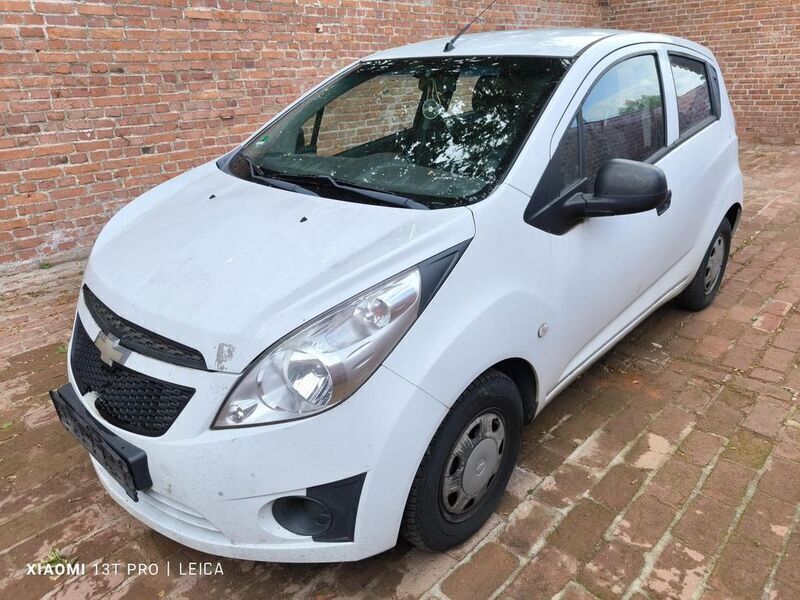Schneeweiss/summitwhite/arctic Gebraucht 2012 Chevrolet Spark Kleinwagen | 890 € (Superpreis) - Bild 1/4