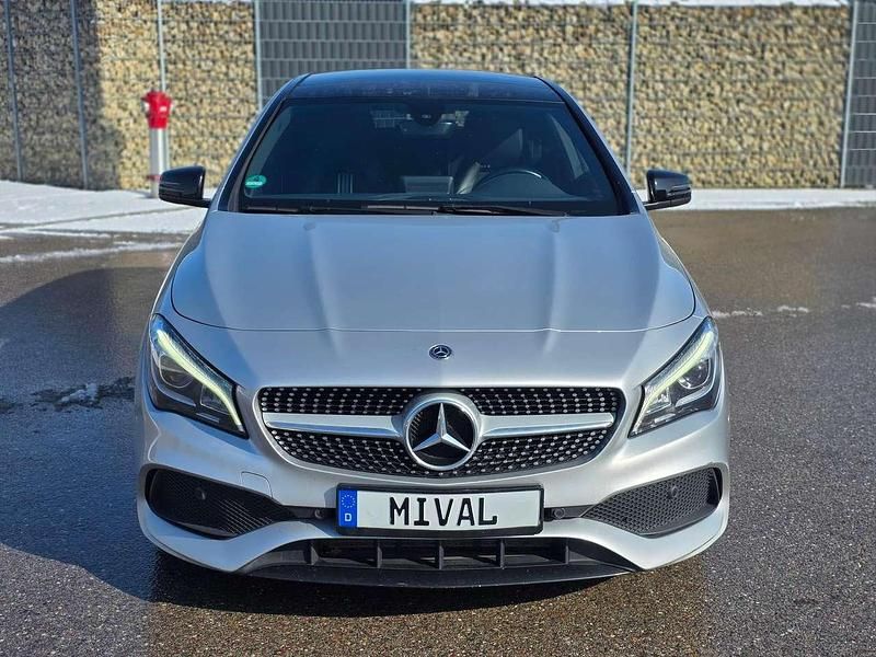 Gebraucht Mercedes CLA200 Shooting Brake AMG 136 PS (100 kW) 2017 Polarsilber  metalliclack Kombi