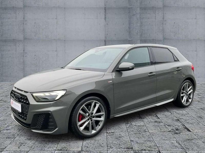 Gebraucht Audi A1 S-Line 110 PS (80 kW) 2023 Chronosgrau metallic Limousine