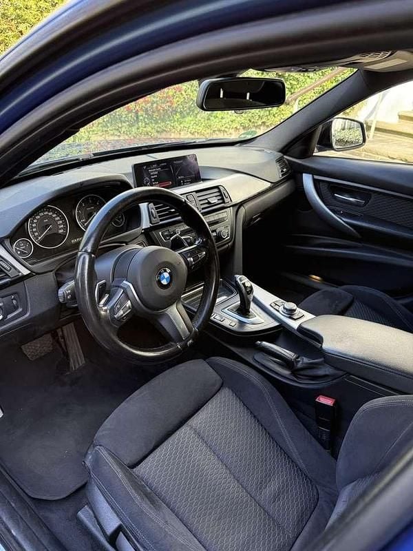 Second-hand BMW 320 184 CP (135 kW) 2012 Albastru Break