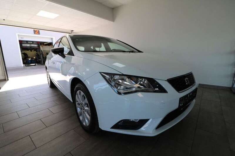 Nevada weiss (metallic) Gebraucht 2013 Seat Leon Style Kleinwagen | 8.990 € (Fairer Preis) - Bild 1/4