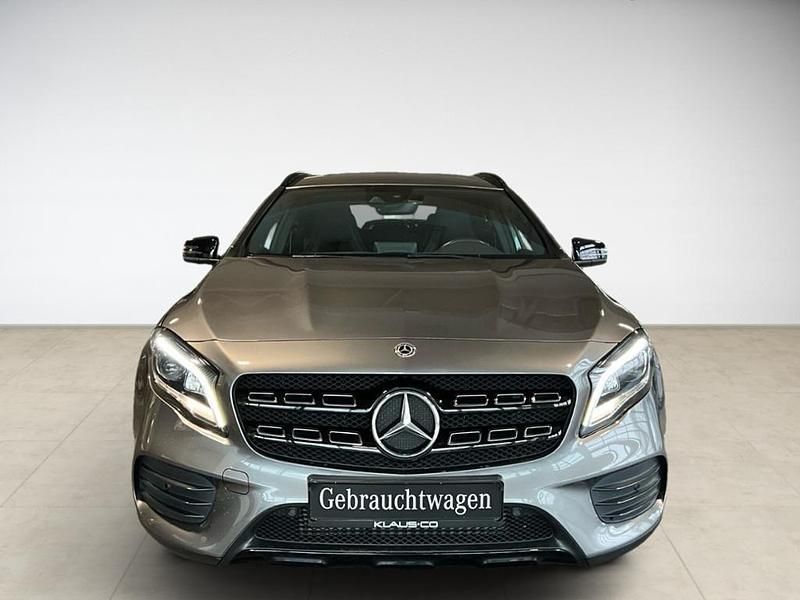 Gebraucht Mercedes GLA220 Style 184 PS (135 kW) 2019 Grau SUV