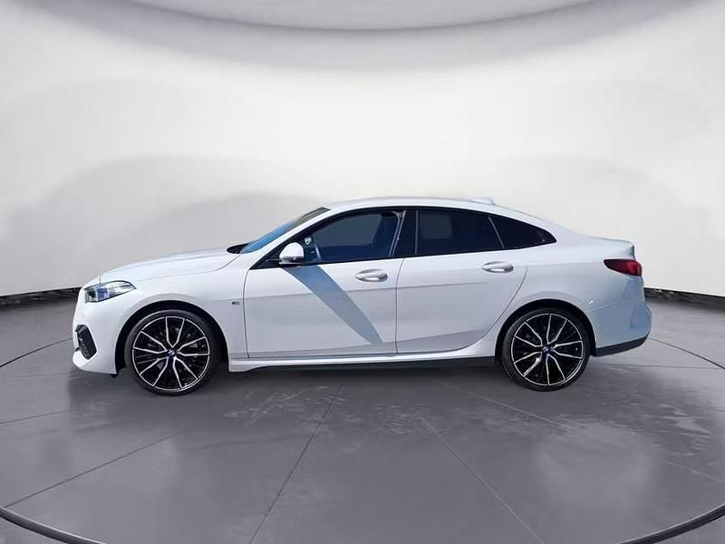 Gebraucht BMW 220 M Sport 178 PS (130 kW) 2024 Weiß Coupé